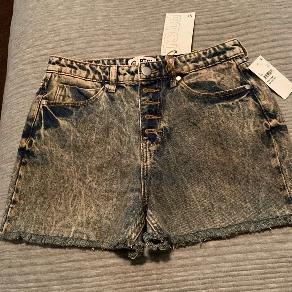 PTCL ethically friendly Indigo Tint Washed Button Fly  jean shorts size 27